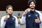 Manu Bhaker latest breaking, Manu Bhaker breaking, manu bhaker makes olympics history for india with second bronze, Pv sindhu