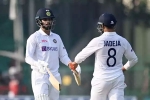 India Vs New Zealand news, India Vs New Zealand breaking news, shreyas iyer scripts history on his test debut, Sunil gavaskar