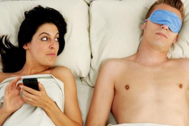 Do you check your Spouse&rsquo;s cell phone too much