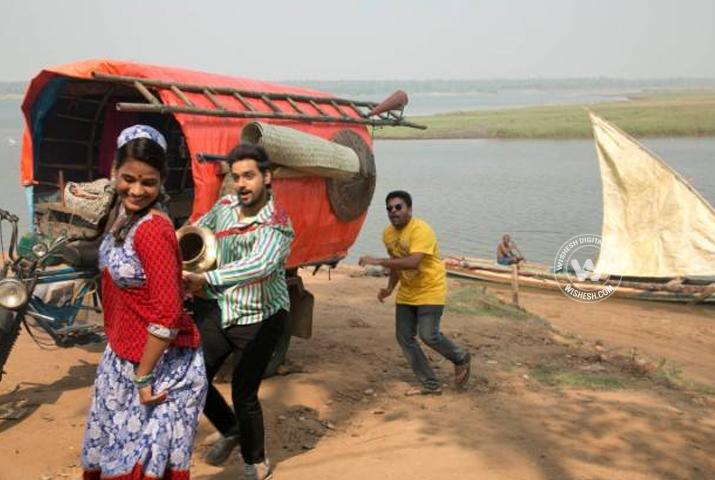 /media/k2/galleries/61665/Fashion-Designer-G02