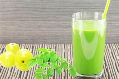 Incredible Health Benefits Of Drinking Amla-Moringa Shot