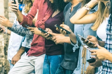 How social media affect relationship? How social media affect relationship?},{How social media affect relationship?