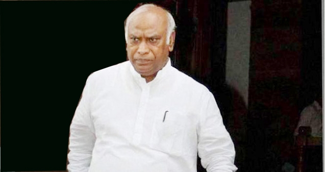 Mallikarjun Kharge new Railways Minister},{Mallikarjun Kharge new Railways Minister