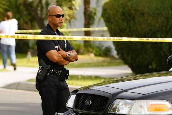 Two boys hurt by gunfire, while another by flying glass in Azusa},{Two boys hurt by gunfire, while another by flying glass in Azusa